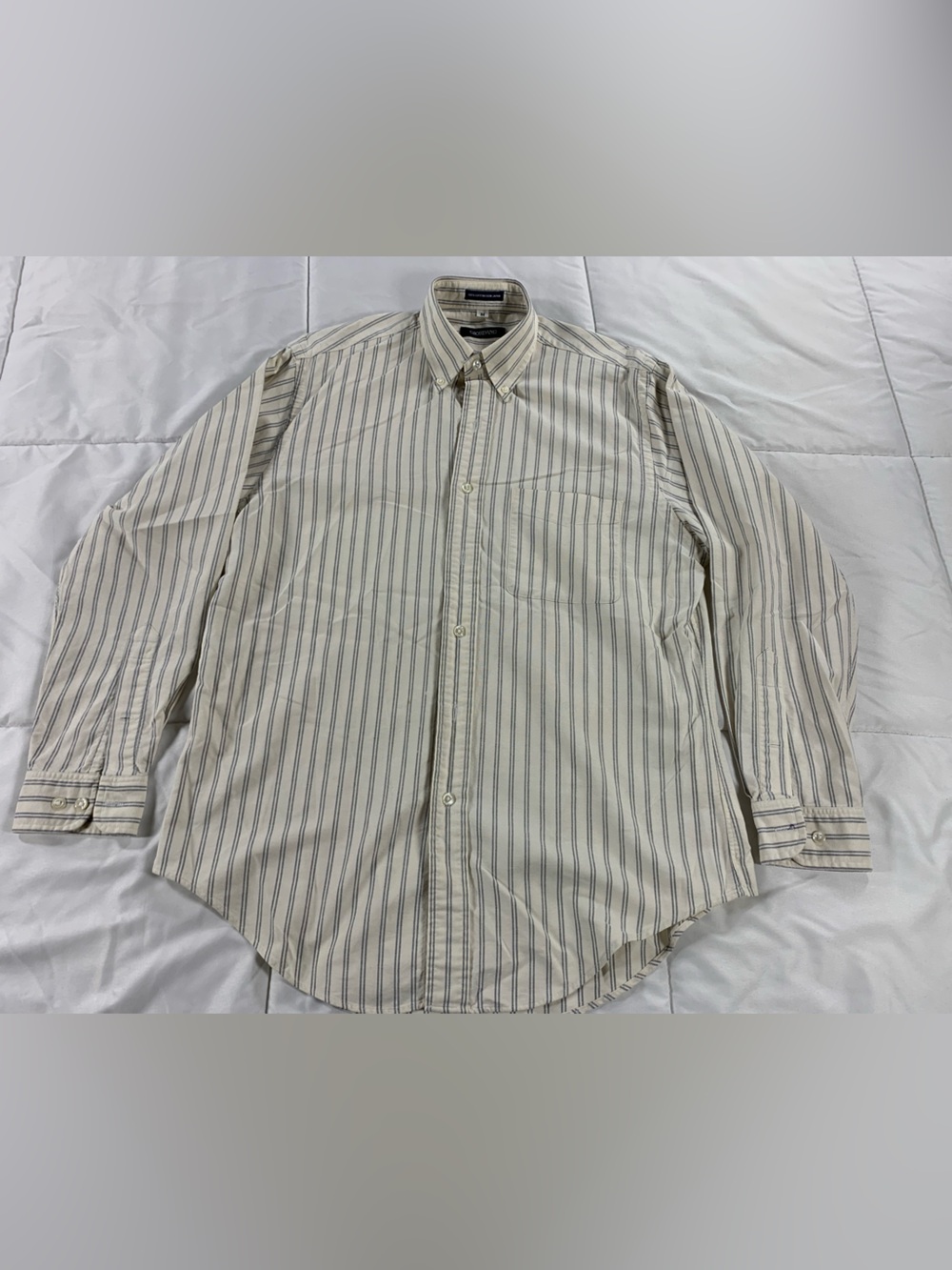 Pre loved GIORDANO shirt mens size M